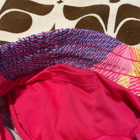 Pink multi colored danskin now running shorts. Size large 12/14. EUC - Picture 4 of 5